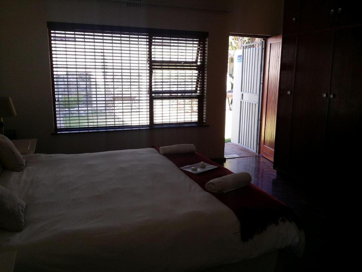 12 On Beach Guest House Saldanha Bay Exterior foto