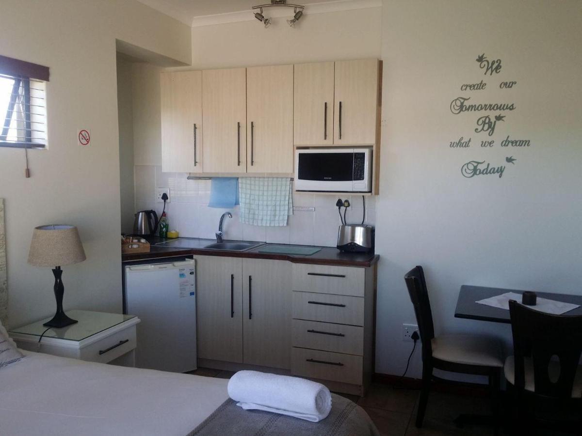 12 On Beach Guest House Saldanha Bay Exterior foto