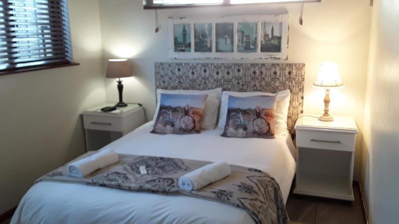 12 On Beach Guest House Saldanha Bay Exterior foto