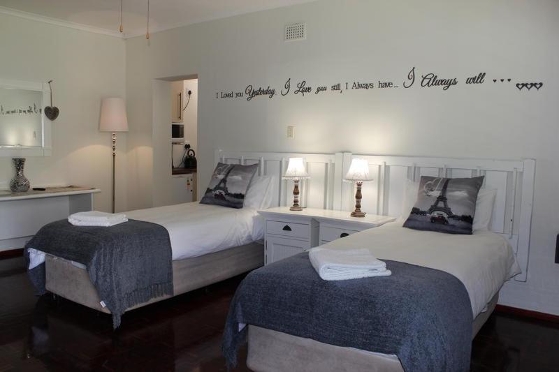 12 On Beach Guest House Saldanha Bay Exterior foto